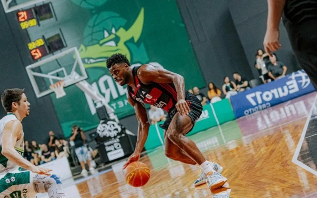 Quando será a final do NBB entre Flamengo e Franca? Bauru e Flamengo pelo terceiro jogo da semifinal do NBB (Foto: Divulgação/NBB)