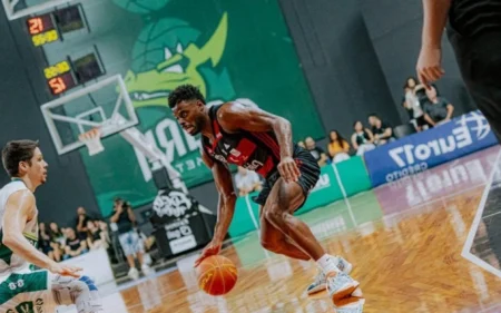 Quando será a final do NBB entre Flamengo e Franca? Bauru e Flamengo pelo terceiro jogo da semifinal do NBB (Foto: Divulgação/NBB)