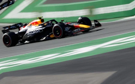 Red Bull confirma mais atualizações ‘para ontem’ na Fórmula 1 Sergio Perez no GP da Holanda de 2024 (Foto: SIMON WOHLFAHRT / AFP)