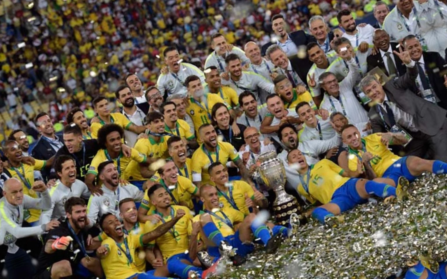 Rola lá fora: confira a repercussão internacional do título do Brasil (Foto: Carl DE SOUZA / AFP)