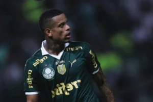 Saiba como Caio Paulista venceu desafios para se tornar estrela do Palmeiras