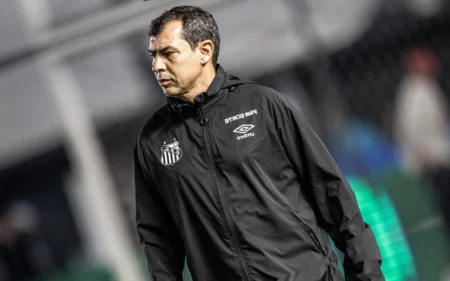 Santos arrecada R$209 milhões em vendas na temporada Santos arrecada mais que o esperado com vendas de jogadores (Foto: Raul Baretta/ Santos FC)