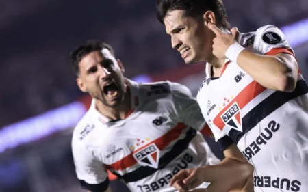 São Paulo vence o Nacional-URU e avança às quartas de final da Libertadores Foto: Marcello Zambrana/AGIF