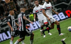 São Paulo x Atlético-MG: onde e como assistir ao vivo, horário e escalações do jogo