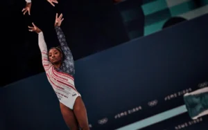 A série Simone Biles vê o lançamento: O caso da geração das estrelas