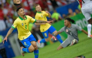 Seleção Brasileira sofre, Jesus é expulso, mas vence o nervosismo