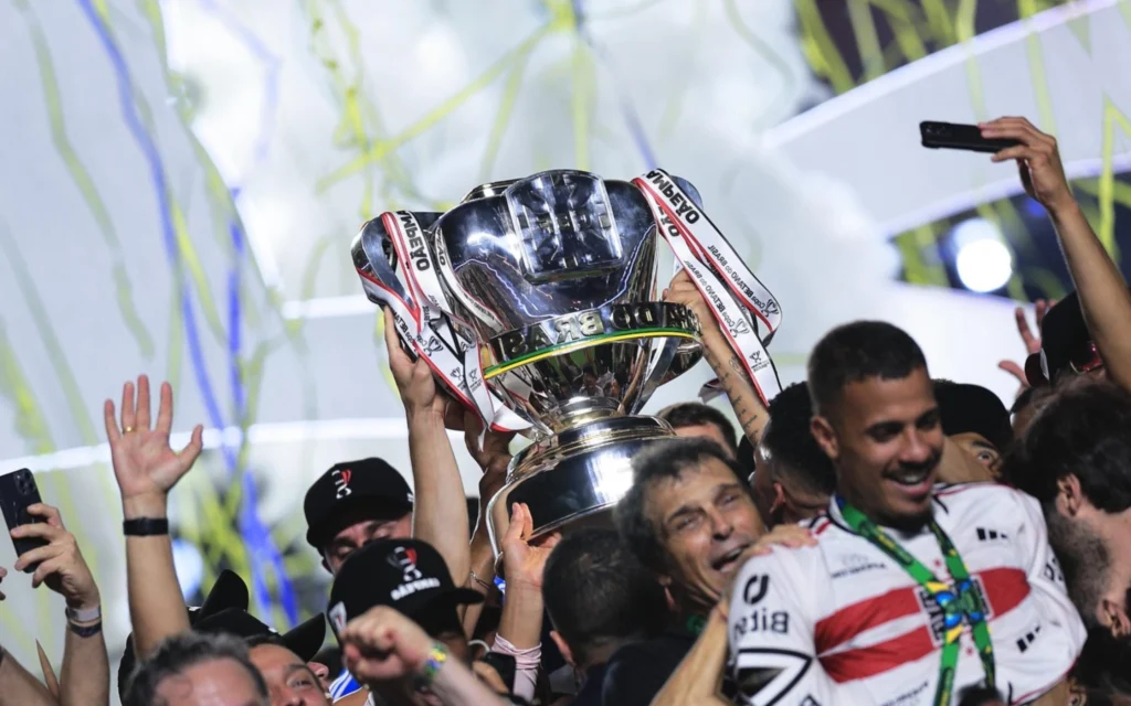 Sorteio da Copa do Brasil: relembre os títulos dos times participantes das quartas São Paulo é o atual campeão e está vivo para defender o título em 2024 (Foto: Ettore Chiereguini/AGIF)