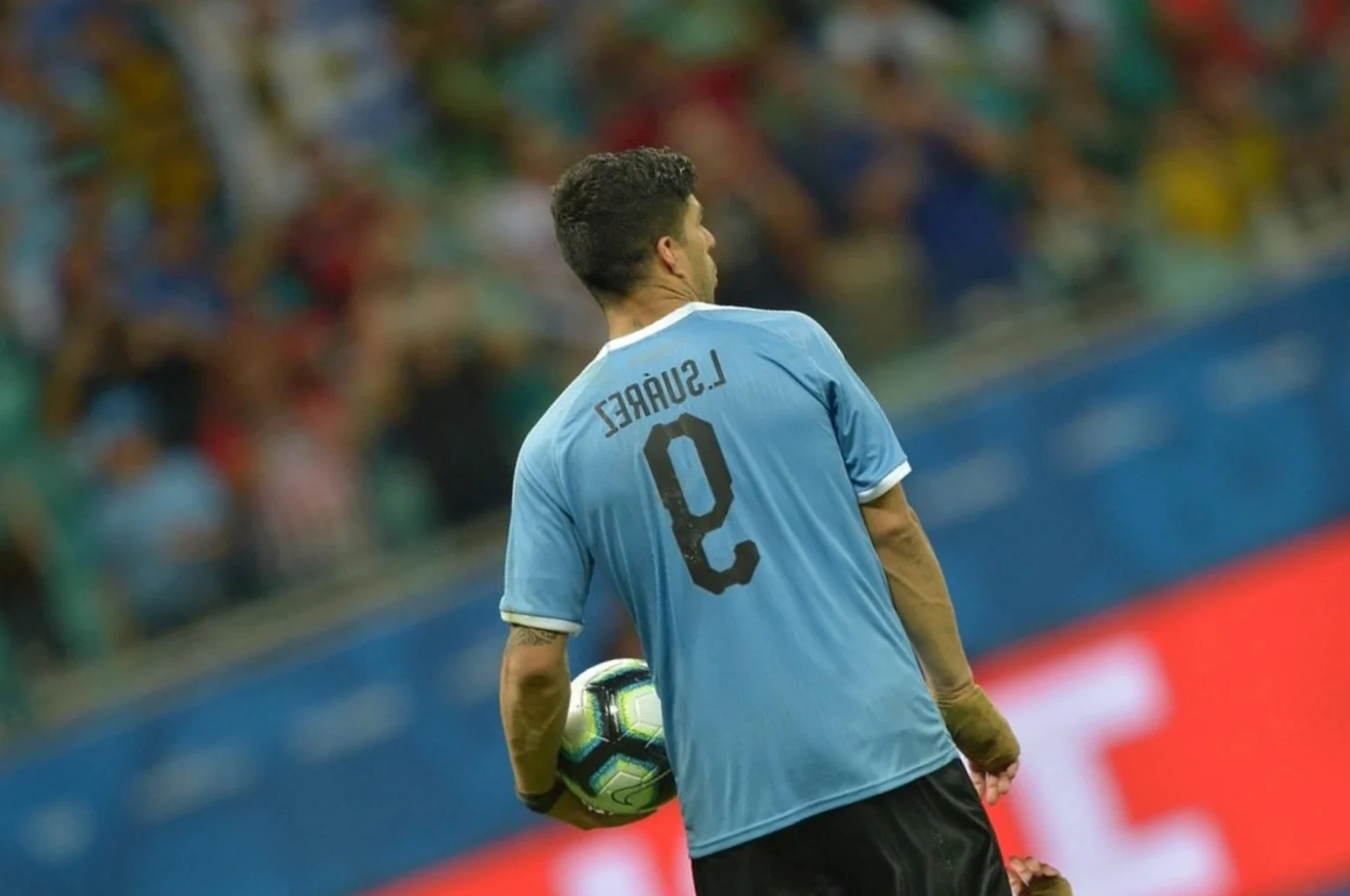 Suárez encerra passagem pela seleção uruguaia como o maior artilheiro da Celeste Luis Suárez soma 69 gols em 142 jogos pela Celeste (Foto: AFP)