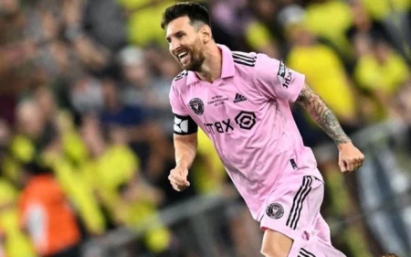 Técnico do Inter Miami rasga elogios a Messi: ‘Pensa que vamos ganhar todos os jogos’ Messi foi campeão do mundo com a Argentina em 2022 (FOTO: CHANDAN KHANNA / AFP)