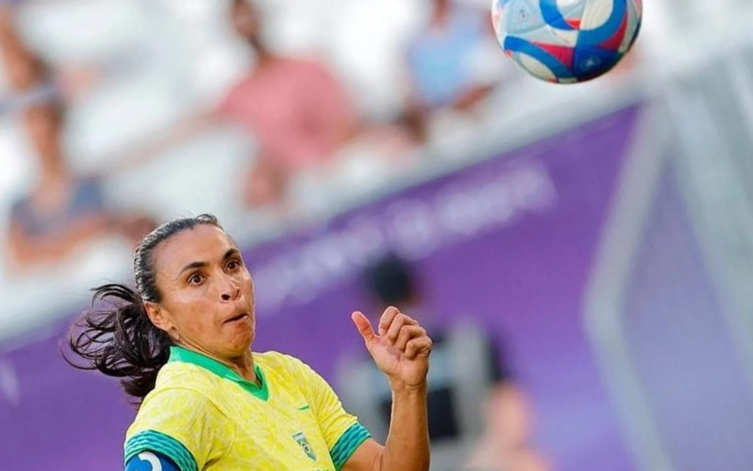 Torcedores do Brasil opinam sobre titularidade de Marta na final do futebol feminino nas Olimpíadas Marta em ação nas Olimpíadas (Foto: Reprodução)