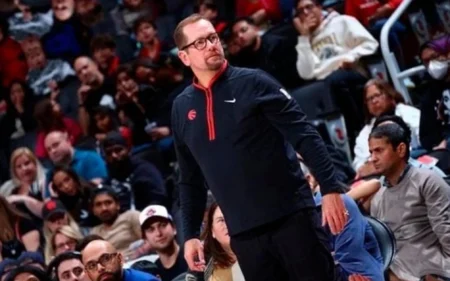 Treinador campeão da NBA vai ministrar clínica para técnicos no Brasil Nick Nurse foi campeão da NBA com o Toronto Raptors em 2019 (Foto: AFP)