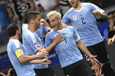 Uruguai mostra seu poderio ofensivo e goleia Equador pela Copa América Luis ACOSTA / AFP