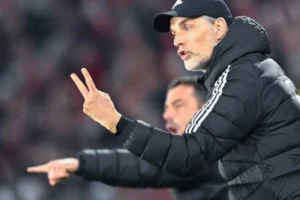 VÍDEO: Tuchel perde o controle no estádio do Bayern