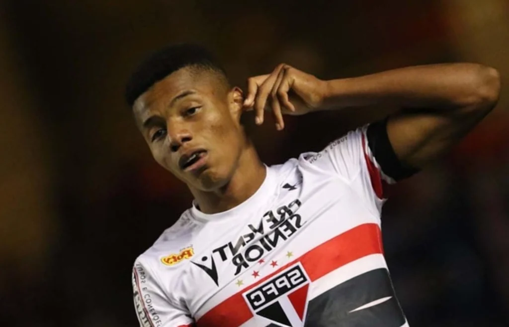 Vale por todos! Venda de David Neres ‘cobrirá’ vendas somadas do SP (Foto: Rubens Chiri/saopaulofc.net)