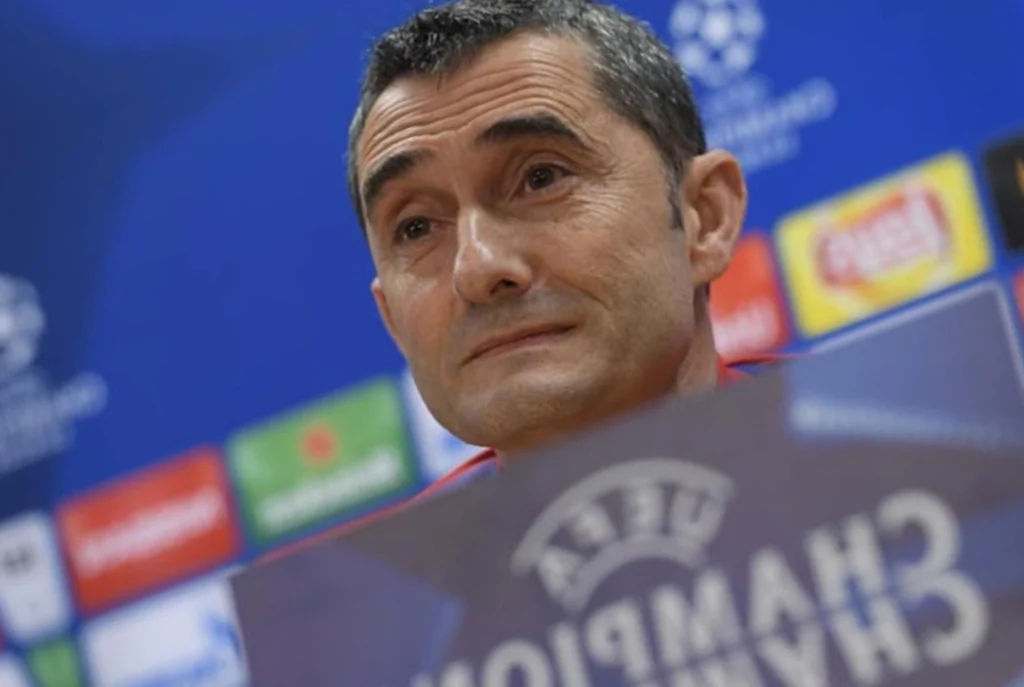 Valverde descarta favoritismo na Champions e deve ter Messi de volta Valverde está confiante em ter o argentino e o volante Busquets (Foto: Lluis Gene / AFP)