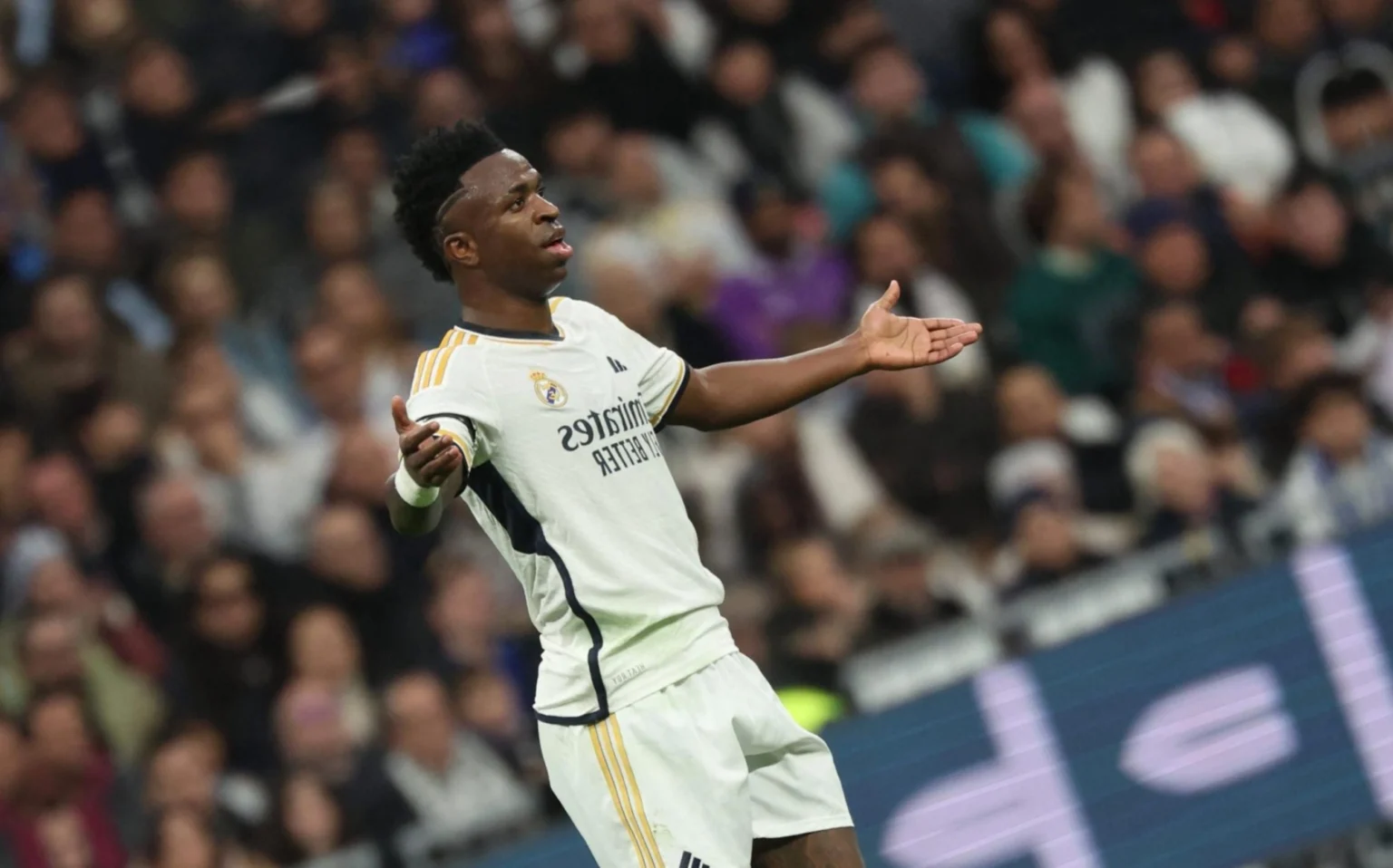 Vinícius Júnior usará chuteira nova para final da Champions League Vinícius Júnior enfrentará sua segunda final neste sábado (1) (Foto: Pierre-Philippe Marcou / AFP)