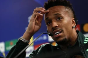 Militão, um dos jogadores que sofreu injúrias racistas no Mestalla, é convocado pela Justiça espanhola