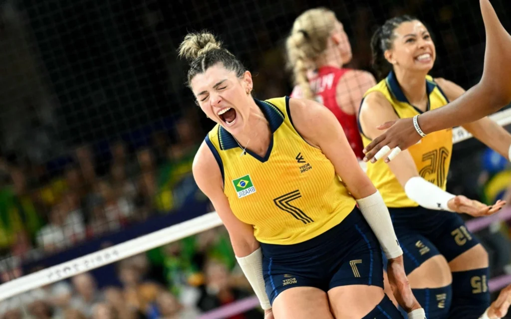 Vôlei nas Olimpíadas: veja horário e onde assistir à disputa do bronze entre Brasil e Turquia Rosamaria em ação pelo Brasil no vôlei (Foto: Natalia KOLESNIKOVA/AFP)