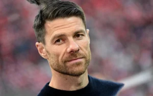 Xabi Alonso muda estratégia no Leverkusen e revela plano de ataque para a temporada