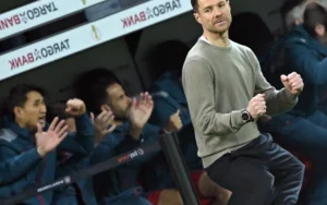 Xabi Alonso mostra segredos da Bundesliga, título de sonho conquistado