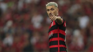 Arrascaeta faz alerta antes de Corinthians x Flamengo na Copa do Brasil