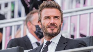 Beckham Choose Team of Dreams with Two Brazilians, Excluding Ronaldinho