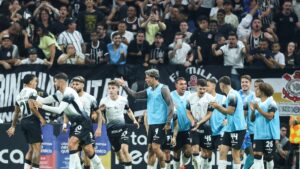 Corinthians com desfalques para jogo contra Athletico-PR.